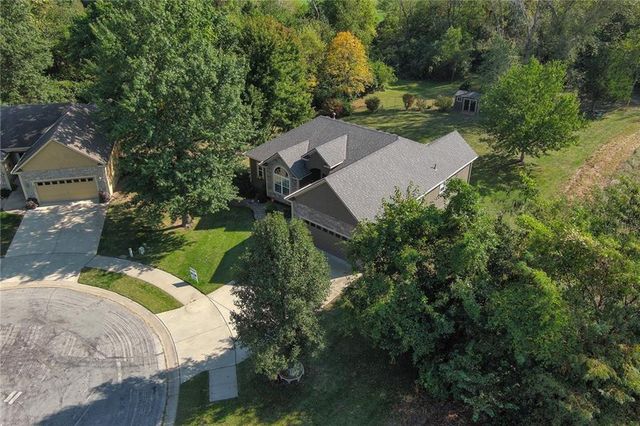 4421 Grand Court, Leavenworth, KS 66048