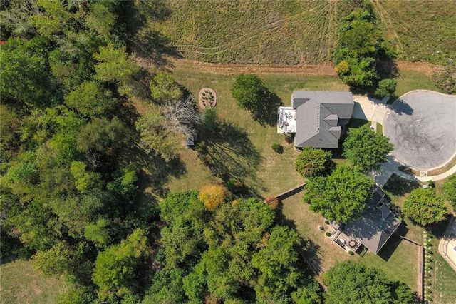 4421 Grand Court, Leavenworth, KS 66048