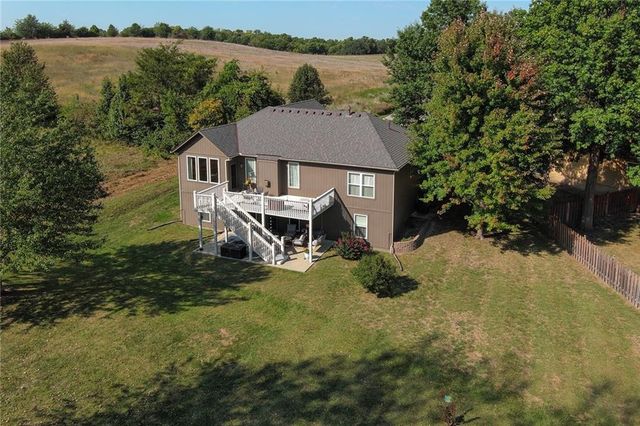 4421 Grand Court, Leavenworth, KS 66048