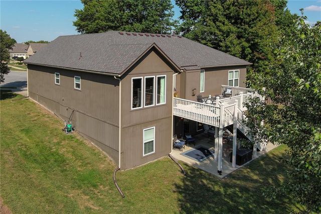 4421 Grand Court, Leavenworth, KS 66048