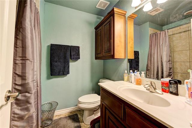 1609 Durham Court, Edmond, OK 73013