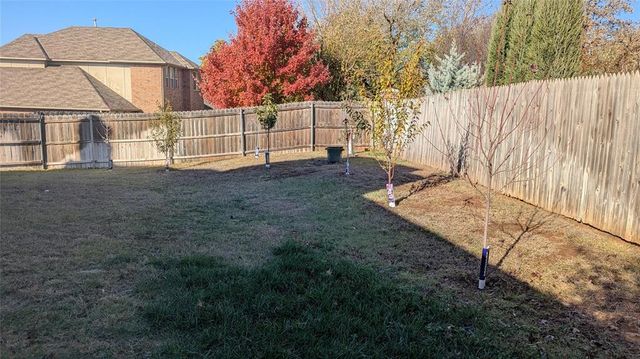 1609 Durham Court, Edmond, OK 73013