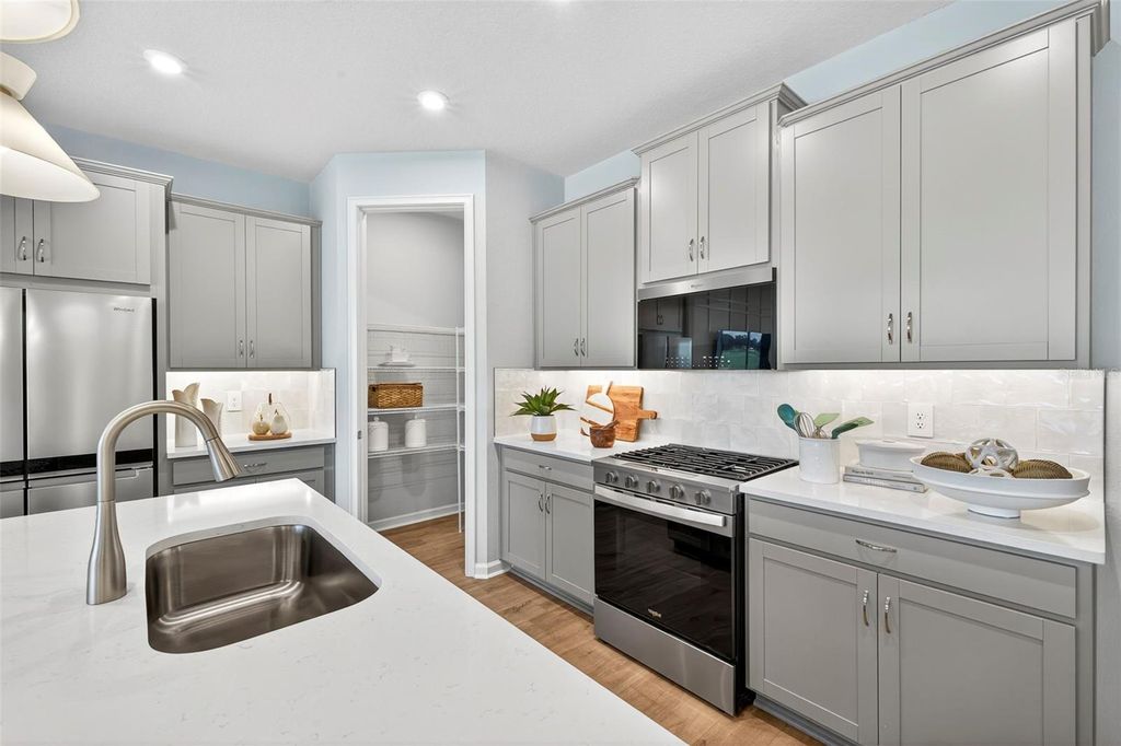 Image 3 of property listing at 13222 OXEYE LANE, Parrish, FL 34219