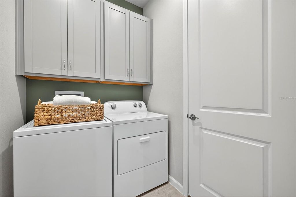 Image 10 of property listing at 13222 OXEYE LANE, Parrish, FL 34219