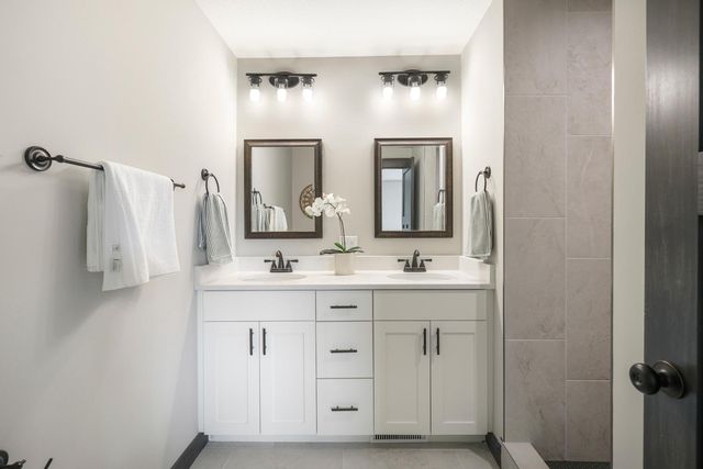 2641 213th Street W, Farmington, MN 55024