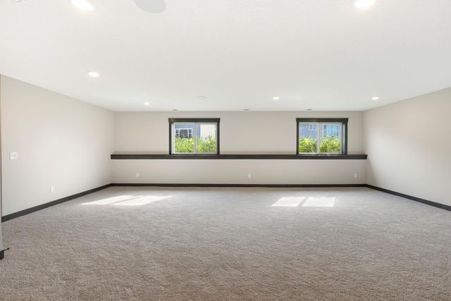 2641 213th Street W, Farmington, MN 55024