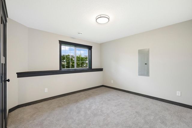 2641 213th Street W, Farmington, MN 55024