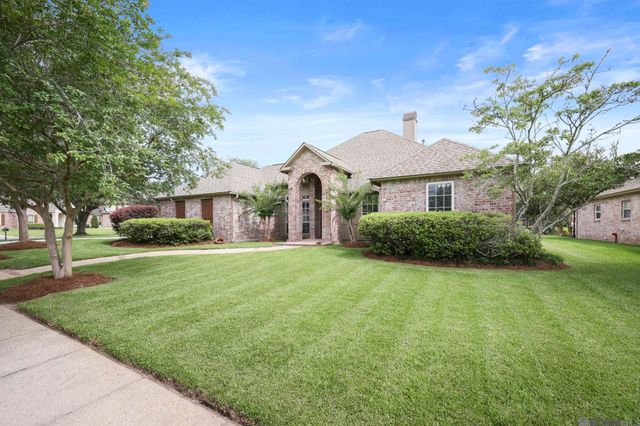 18933 Vignes Lake Ave, Baton Rouge, LA 70817