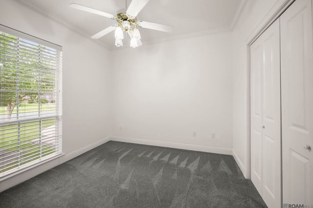 18933 Vignes Lake Ave, Baton Rouge, LA 70817