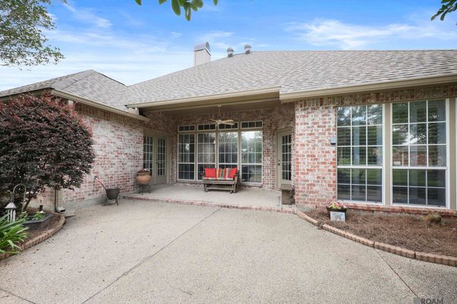 18933 Vignes Lake Ave, Baton Rouge, LA 70817