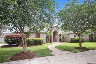 18933 Vignes Lake Ave, Baton Rouge, LA 70817