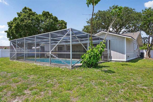 2449 SE Aneci St, Port St. Lucie, FL 34984