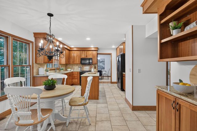 8906 138th Street Court, Apple Valley, MN 55124