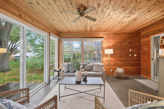 8906 138th Street Court, Apple Valley, MN 55124