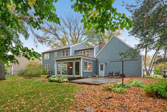 8906 138th Street Court, Apple Valley, MN 55124
