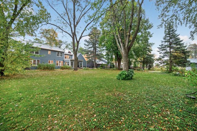 8906 138th Street Court, Apple Valley, MN 55124