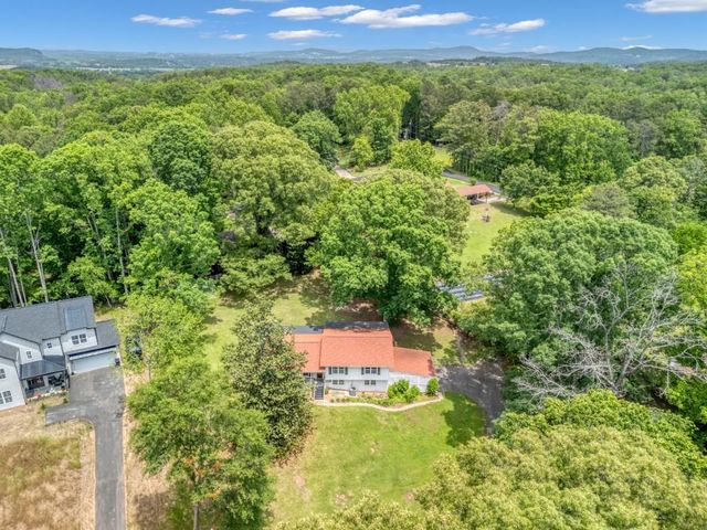 83 Summit Ridge SE Circle, Cartersville, GA 30120