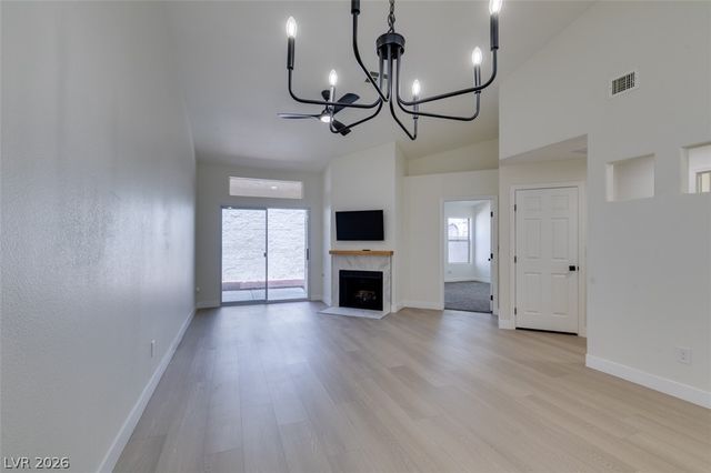 9712 Fionna Lane 102, Las Vegas, NV 89129