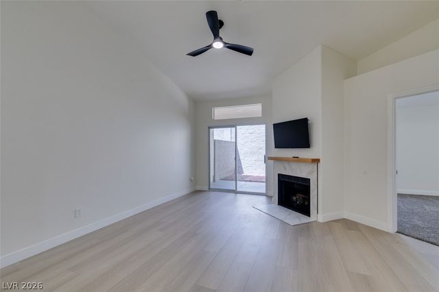 9712 Fionna Lane 102, Las Vegas, NV 89129