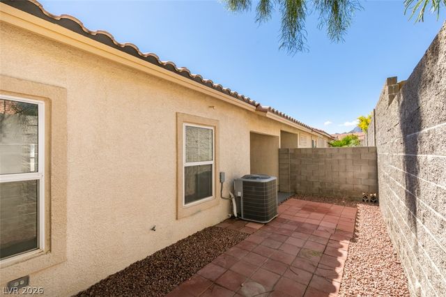 9712 Fionna Lane 102, Las Vegas, NV 89129