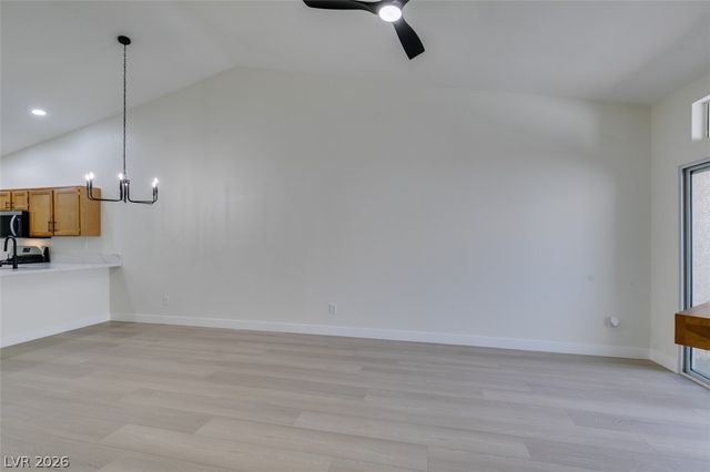 9712 Fionna Lane 102, Las Vegas, NV 89129