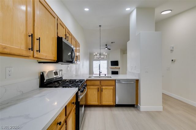 9712 Fionna Lane 102, Las Vegas, NV 89129