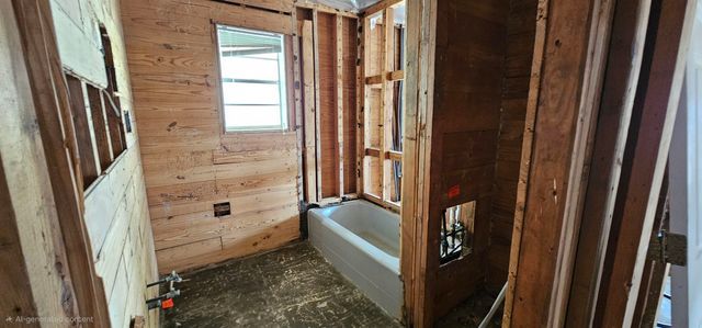 219 N 12th St, Thibodaux, LA 70301