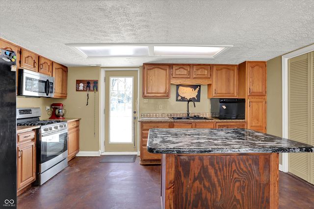 7536 Lindenwood Drive, Indianapolis, IN 46227