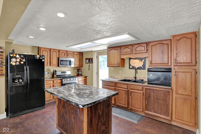 7536 Lindenwood Drive, Indianapolis, IN 46227