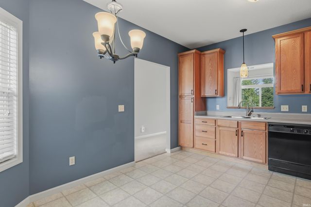 12002 Shearwater Run, Fort Wayne, IN 46845
