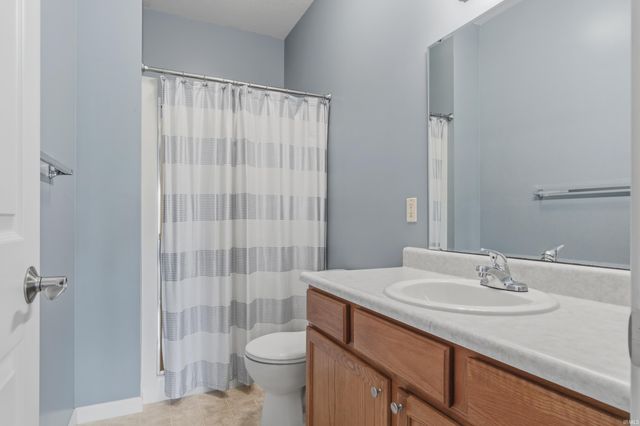 12002 Shearwater Run, Fort Wayne, IN 46845