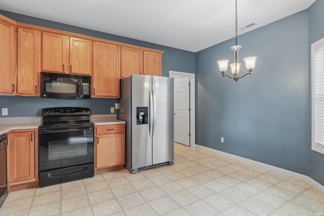 12002 Shearwater Run, Fort Wayne, IN 46845