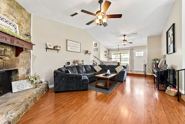 906 Wimbledon Drive, Dothan, AL 36305