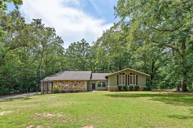 906 Wimbledon Drive, Dothan, AL 36305