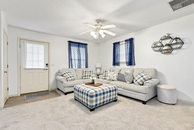 906 Wimbledon Drive, Dothan, AL 36305