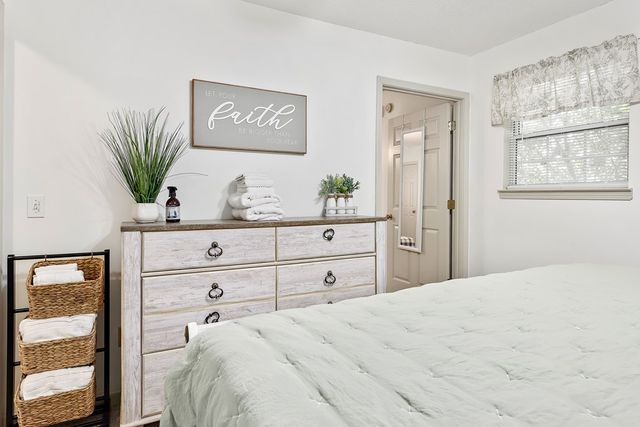 906 Wimbledon Drive, Dothan, AL 36305