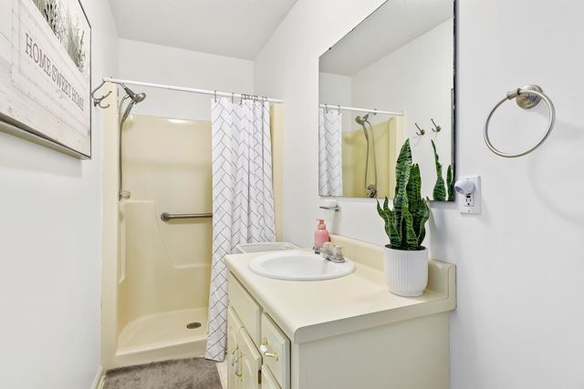 906 Wimbledon Drive, Dothan, AL 36305