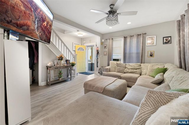 132 Jerome Place, Bloomfield, NJ 07003