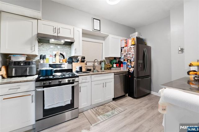 132 Jerome Place, Bloomfield, NJ 07003