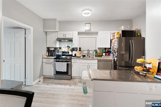 132 Jerome Place, Bloomfield, NJ 07003