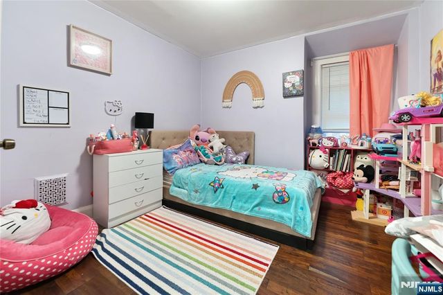 132 Jerome Place, Bloomfield, NJ 07003