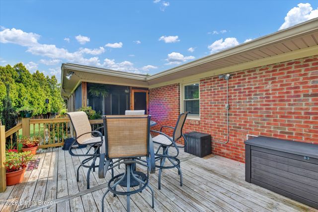 6904 Bellcrest Ct, Louisville, KY 40291