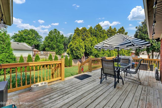 6904 Bellcrest Ct, Louisville, KY 40291