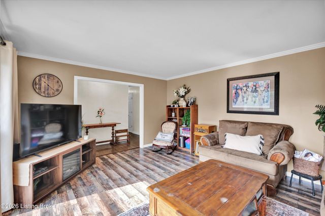 6904 Bellcrest Ct, Louisville, KY 40291