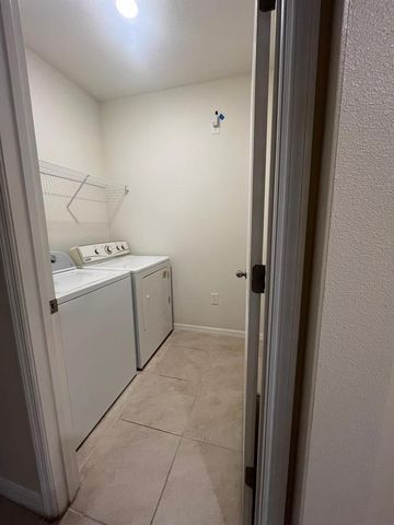 906 BIG BEND AVENUE, Orange City, FL 32763