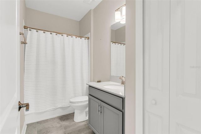 1000 BLACKWOLF RUN ROAD, Davenport, FL 33896