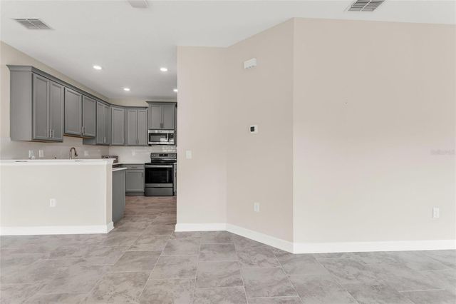 1000 BLACKWOLF RUN ROAD, Davenport, FL 33896