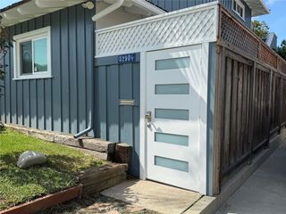 5290 E El Roble 1/2, Long Beach, CA 90815