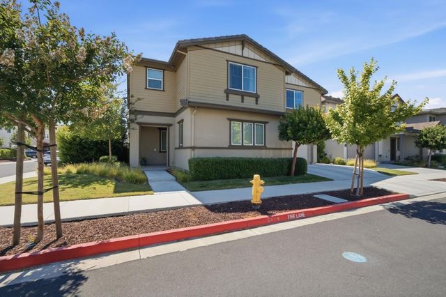 6752 Grasshopper Avenue, Newark, CA 94560