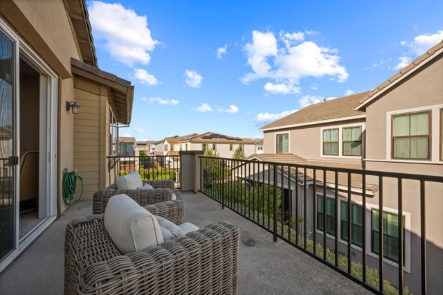 6752 Grasshopper Avenue, Newark, CA 94560